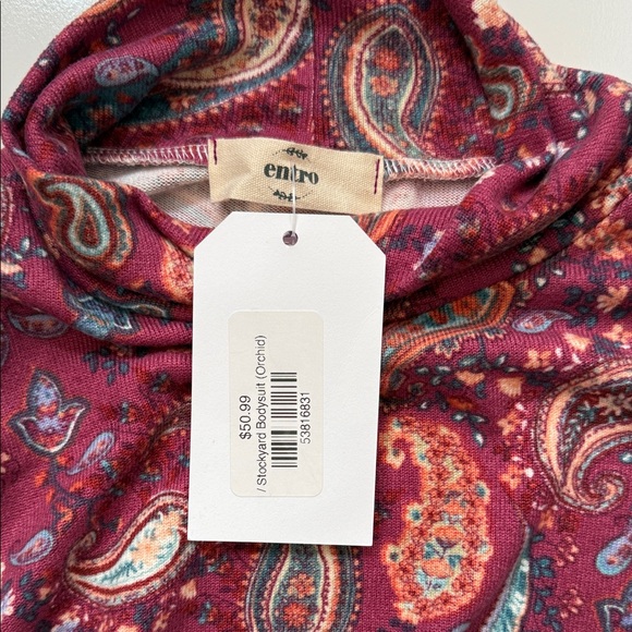 Entro Pink Paisley Patterned Top - Picture 2 of 4